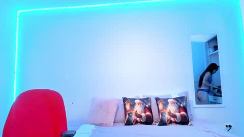 Estrellita online show from December 26, 2024, 7:49 pm