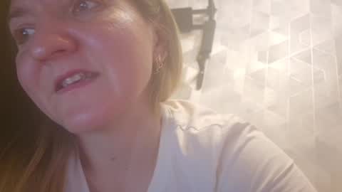 estrellawalters online show from April 26, 2026, 3:21 pm