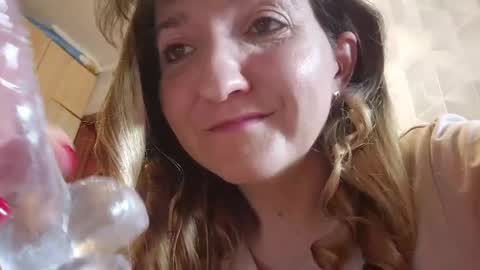 estrellawalters online show from May 12, 2026, 12:46 pm