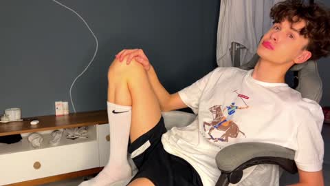 Alex online show from December 26, 2024, 4:04 pm