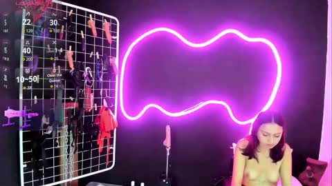 Cloe and Megan online show from October 27, 2025, 7:07 pm