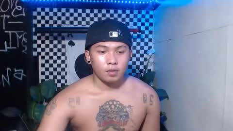 Snapshot of esward_tynn chatting on November 17, 2025, 6:52 am im esward tynn online show from November 17, 2025, 6:52 am