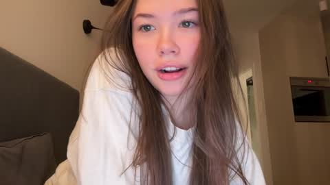 nika 3 online show from December 15, 2024, 5:31 pm