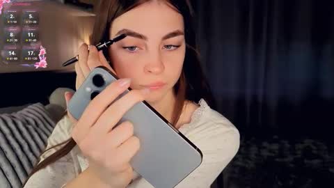 Mary online show from October 19, 2025, 7:53 am