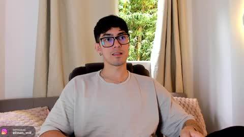 etham_wolf1 online show from May 5, 2026, 5:32 pm