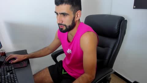 Snapshot of ethan__walker chatting on September 21, 2025, 12:51 pm Ethan online show from September 21, 2025, 12:51 pm