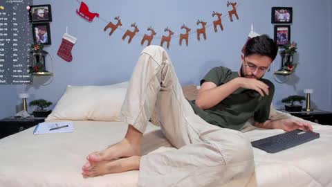 ADAM TAYLOR  ETHAN CAMBAL INDEPENDENT MODELS online show from December 17, 2024, 12:45 am