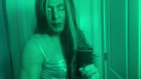 Bustedpussy online show from May 16, 2026, 8:07 pm