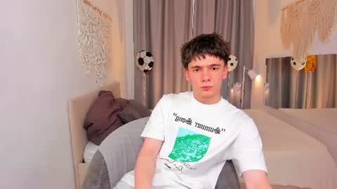 Ethan online show from July 9, 2026, 3:38 pm