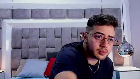 Snapshot of ethan_greys chatting on November 17, 2025, 3:56 am ethan_greys online show from November 17, 2025, 3:56 am