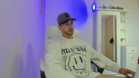 Ethan Muller online show from January 25, 2025, 8:21 pm