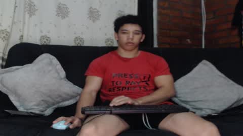 Snapshot of ethan_noir chatting on January 13, 2025, 1:02 am Ethan Noir online show from January 13, 2025, 1:02 am