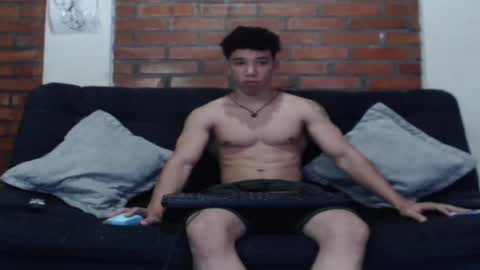 Snapshot of ethan_noir chatting on January 19, 2025, 11:21 pm Ethan Noir online show from January 19, 2025, 11:21 pm