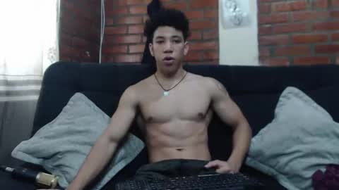 Snapshot of ethan_noir chatting on January 29, 2025, 9:50 pm Ethan Noir online show from January 29, 2025, 9:50 pm