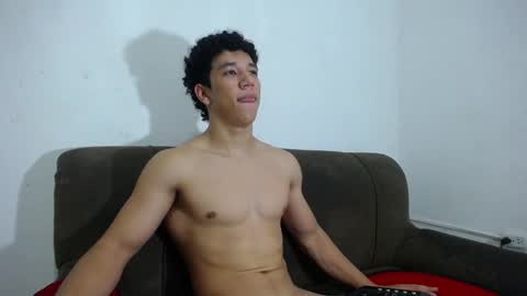 Snapshot of ethan_noir chatting on February 24, 2025, 11:52 pm Ethan Noir online show from February 24, 2025, 11:52 pm