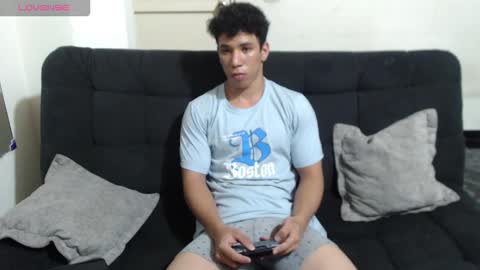 Snapshot of ethan_noir chatting on October 2, 2025, 7:37 am Ethan Noir online show from October 2, 2025, 7:37 am