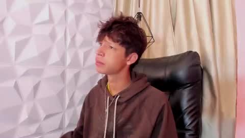 Ethan online show from July 3, 2026, 11:27 am