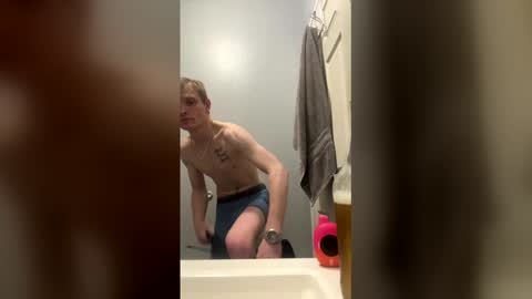 Snapshot of ethanbmx2001 chatting on February 27, 2026, 5:40 am ethanbmx2001 online show from February 27, 2026, 5:40 am