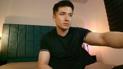 ethanconnor_ online show from April 14, 2026, 12:00 pm