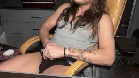 Ethan online show from December 14, 2025, 7:29 pm