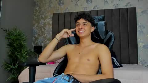 Snapshot of ethanlowell chatting on September 20, 2025, 6:36 am ethanlowell online show from September 20, 2025, 6:36 am