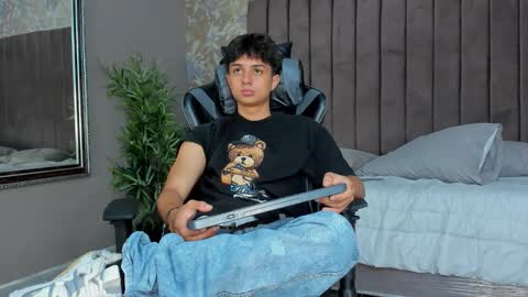 Snapshot of ethanlowell chatting on September 26, 2025, 6:06 am ethanlowell online show from September 26, 2025, 6:06 am