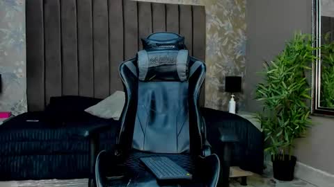 Snapshot of ethanlowell chatting on October 12, 2025, 5:06 am ethanlowell online show from October 12, 2025, 5:06 am