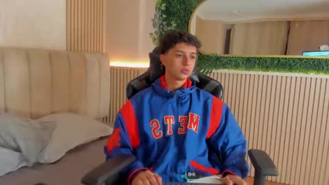 ethanlowell online show from February 15, 2026, 4:42 am