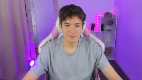 Snapshot of ethansinful chatting on September 17, 2025, 5:53 am Ethan online show from September 17, 2025, 5:53 am