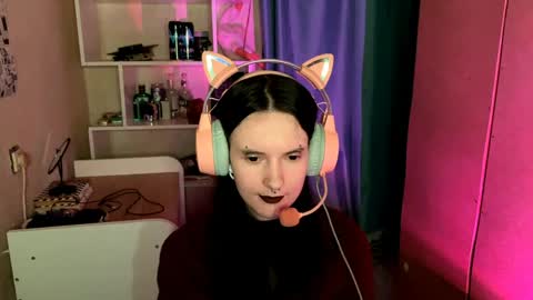 Kate online show from May 28, 2026, 5:27 am