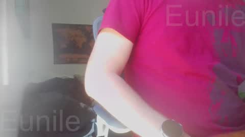 eunile online show from March 18, 2026, 12:19 pm