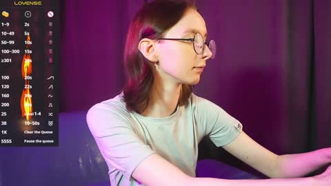 Snapshot of euphoria_girls chatting on December 12, 2024, 7:26 pm check about me online show from December 12, 2024, 7:26 pm