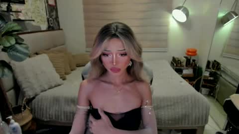 euphoric_goddess online show from August 6, 2026, 2:41 pm