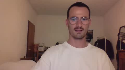 Snapshot of europe_bang chatting on September 21, 2025, 9:05 pm Andrea online show from September 21, 2025, 9:05 pm