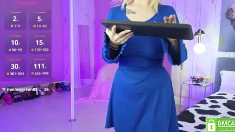 Snapshot of eva__summers chatting on November 3, 2025, 4:14 am Eva online show from November 3, 2025, 4:14 am