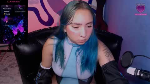 Iris Smile  independent model online show from September 28, 2025, 8:14 pm