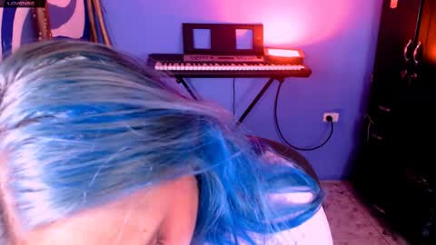 Snapshot of eva_brooks1 chatting on May 9, 2026, 10:04 pm Iris Smile independent model online show from May 9, 2026, 10:04 pm