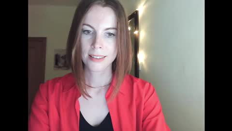 Snapshot of eva_cutesmile chatting on October 2, 2025, 8:38 pm Eva online show from October 2, 2025, 8:38 pm