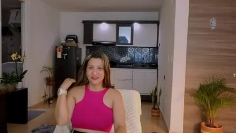 eva_fox43 online show from May 16, 2026, 10:41 pm