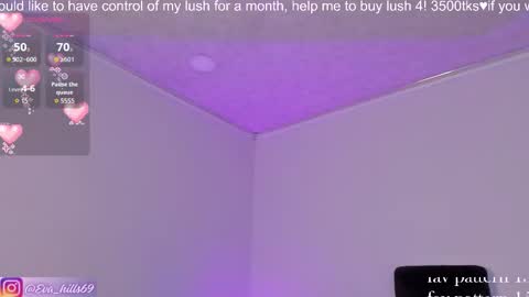 Eva  online show from December 4, 2025, 10:57 am