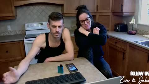 Eva  Jake online show from February 12, 2025, 4:44 pm