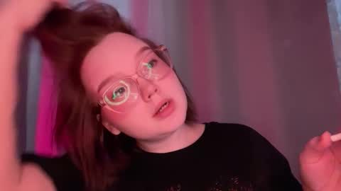 eva_kittenn online show from November 27, 2025, 10:50 am