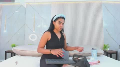 Snapshot of eva_lain chatting on April 22, 2026, 11:34 am Eva online show from April 22, 2026, 11:34 am
