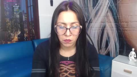 Eva  online show from October 17, 2025, 9:39 pm