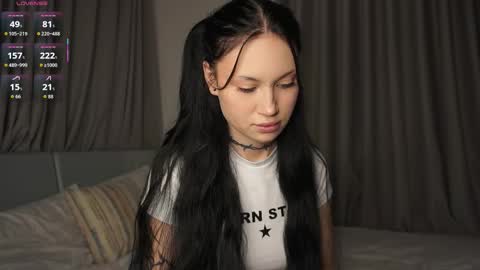 Eva online show from October 18, 2025, 2:51 pm