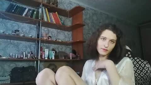 Eva The Princess online show from February 4, 2026, 8:31 am