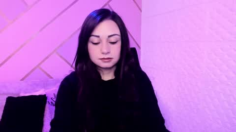 Eva online show from November 30, 2025, 1:59 pm