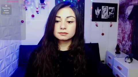 Eva online show from December 3, 2025, 2:26 pm