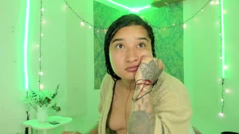 Eva  online show from May 16, 2026, 10:01 am