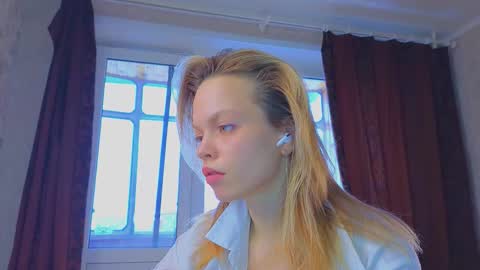 Hi there i am Eva and i wish create a nice community with you so join my Ticket Show for more pleasure online show from February 28, 2026, 12:39 pm